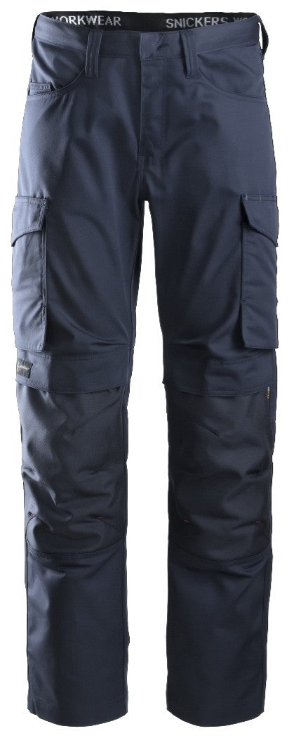 6801 Pantalón largo Servicios + Portarodilleras azul marino talla 44