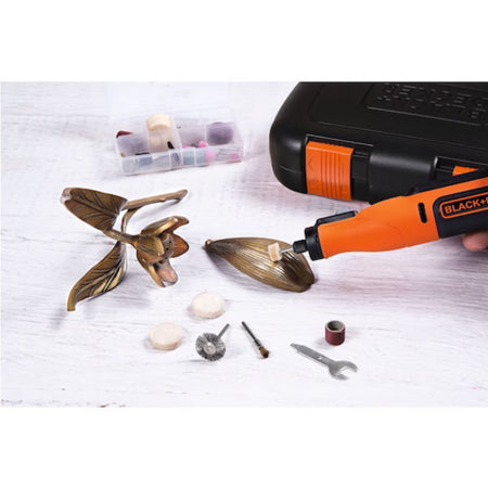 Multi-Herramienta Rotativa Black&Decker 7,2V y bat integrada 1,5Ah. Con 53 acces, cable USB y estuche transporte