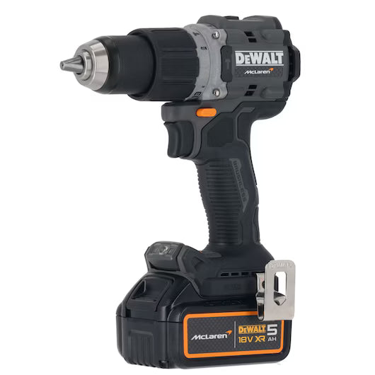 Taladro Percutor 90Nm Edición McLaren XR 18V con 2 Baterías 5Ah TSTAK Dewalt DCD85MP2T-QW