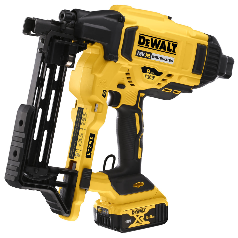 Grapadora de Cercas XR 18V con 2 Baterías 5Ah Dewalt DCFS950P2