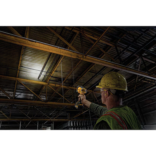 Linterna LED de Faro 1000 Lúmenes XR 18V Sin Batería/Cargador Dewalt DCL043