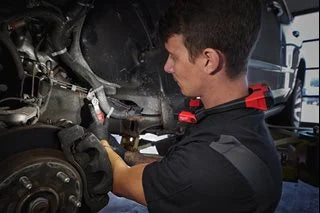 Linterna de Cuello L4 REDLITHIUM USB-C TRUEVIEW 400 Lúmenes Milwaukee L4 NL400-301