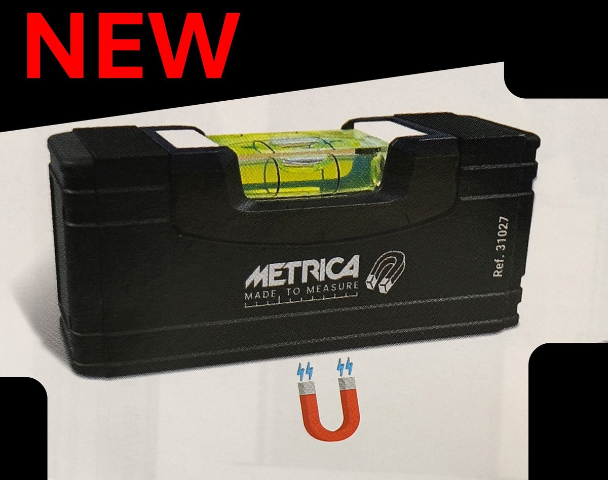 M231027