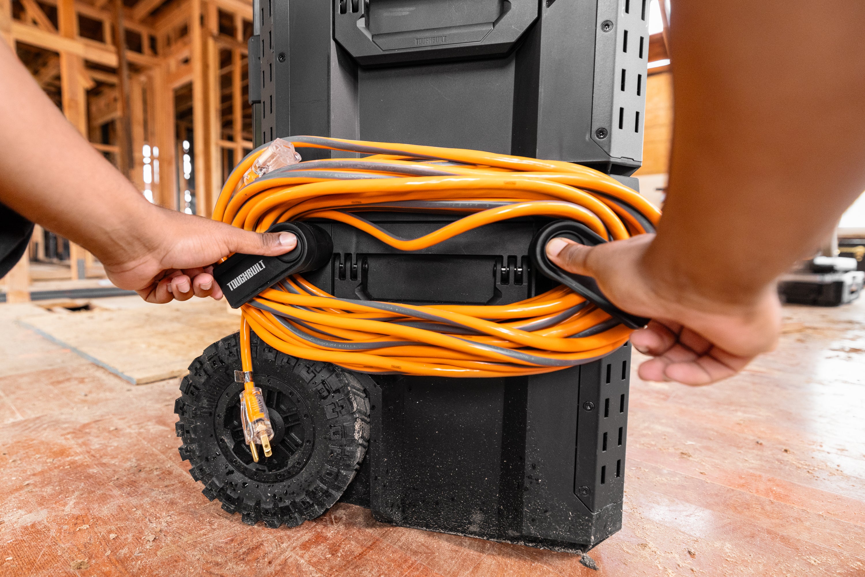 Gestión eficiente de cables 12ga y 14ga en entornos de construcción