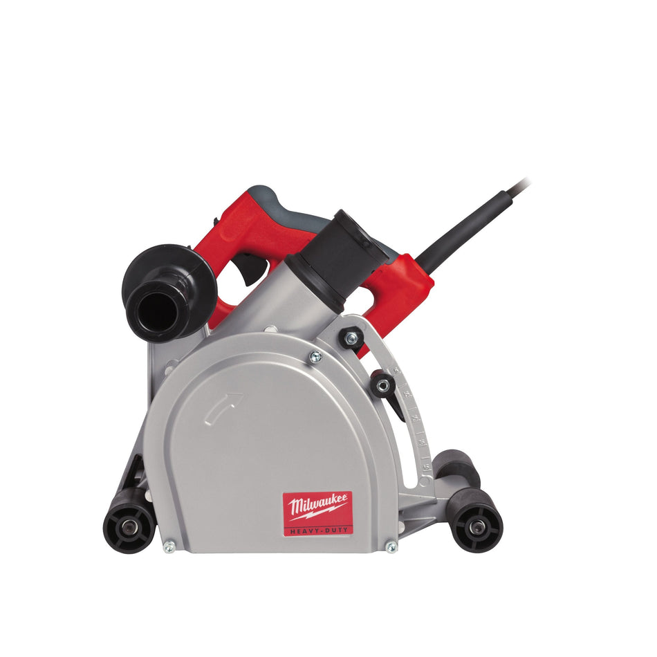 Rozadora de muros 150mm 1900W profundidad 45mm con Maletín Milwaukee WCS 45