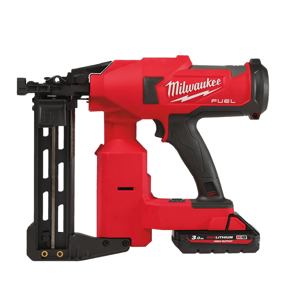 Grapadora de cercados M18 FUEL con 2 Baterías 3.0Ah HIGH OUTPUT, Cargador y Maletín Milwaukee M18 FFUS-302C