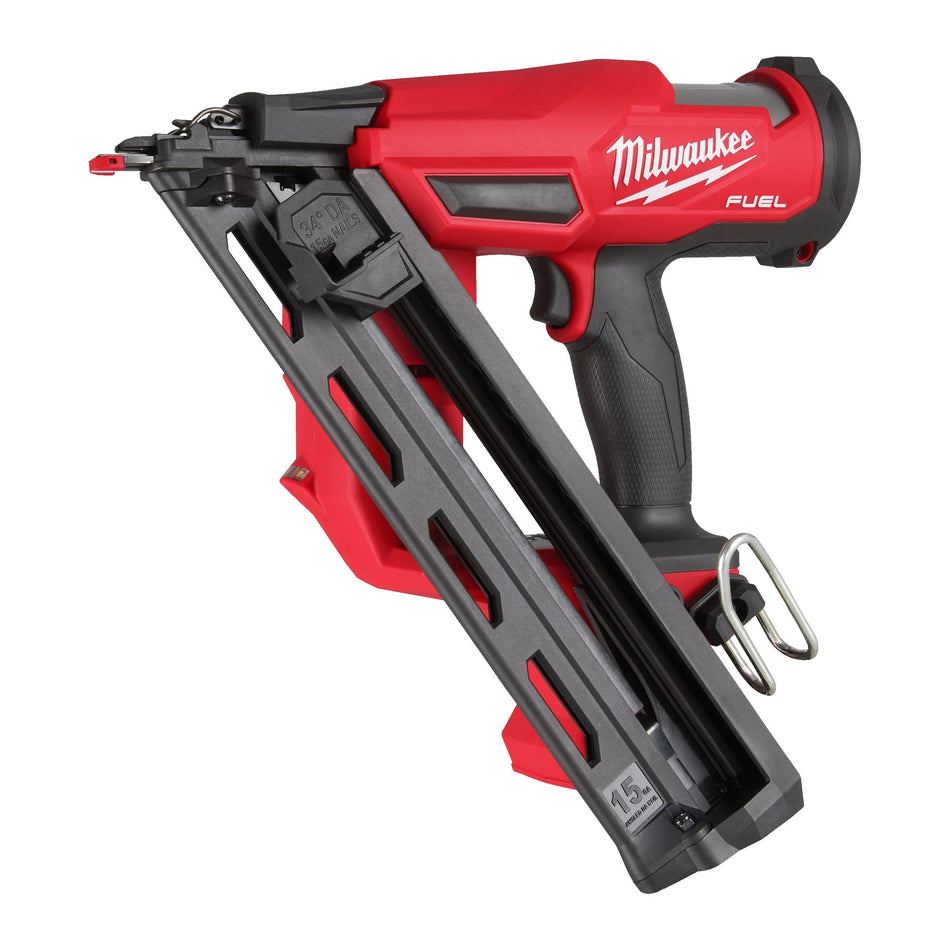 Clavadora de acabado 15GA M18 FUEL con Maletín Milwaukee M18 FN15GA-0X