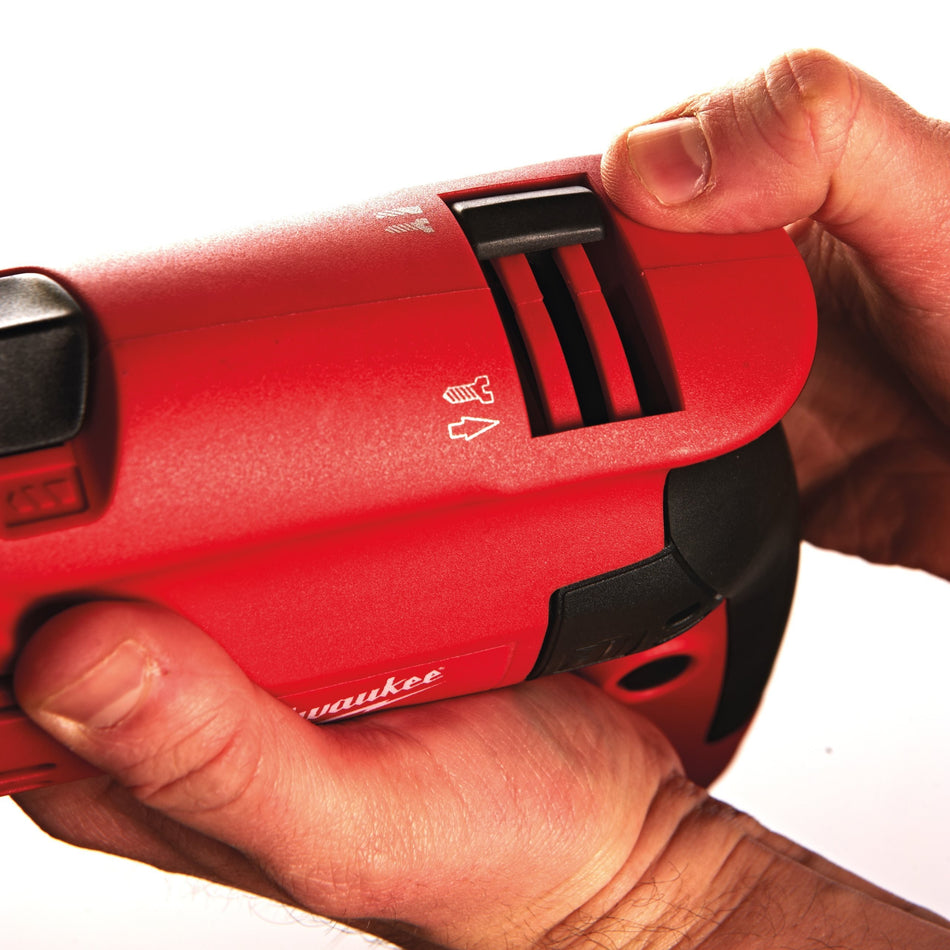 Taladro Percutor 630W 1 Velocidad con Maletín Milwaukee PDE 13 RX