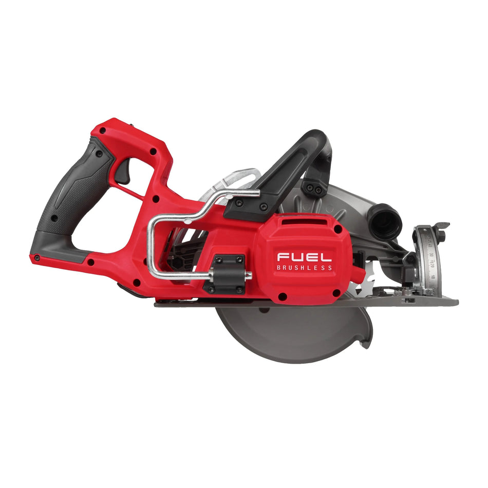 Sierra circular de 190mm M18 FUEL con profundidad 66mm y Empuñadura Trasera Milwaukee M18 FCSRH662-0