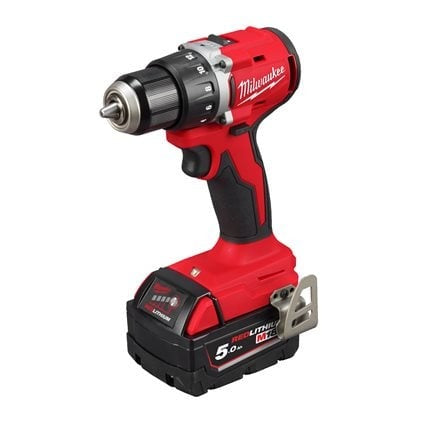 Taladro Atornillador Compacto M18 sin Escobillas BLDDRC con 2 Baterías 5.0 Ah, Cargador Multivoltaje y Maletín Milwaukee M18 BLDDRC-502C