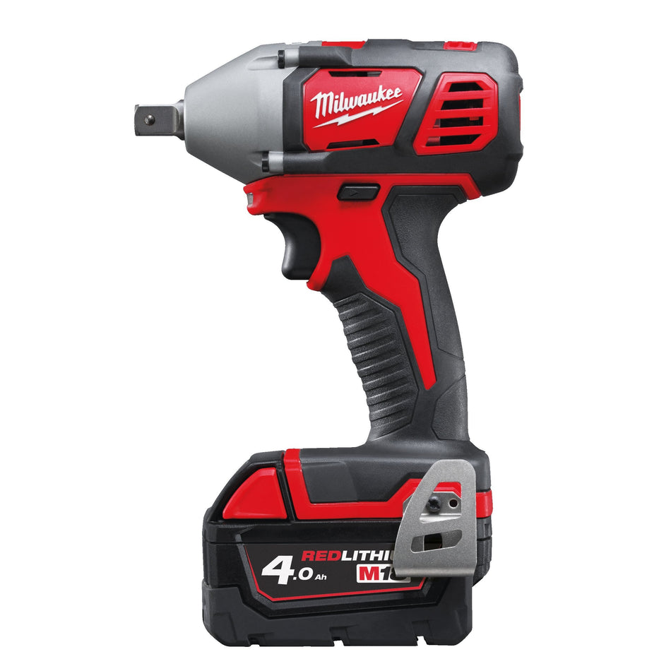 Llave de Impacto Compacta 1/2 M18 con Pin, 2 Baterías 4.0 Ah, Cargador y Maletín Milwaukee M18 BIW12-402C